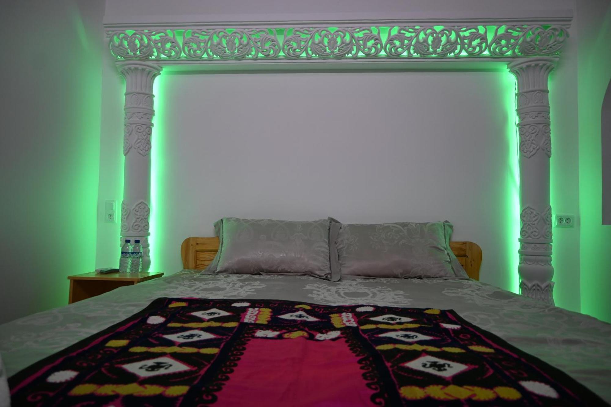 Khiva Tosh Darvoza & Trip Service Eksteriør bilde